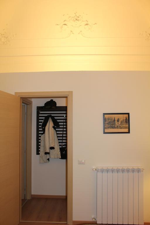 Giro B&B Catania Szoba fotó