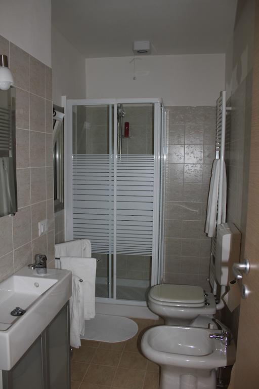 Giro B&B Catania Szoba fotó